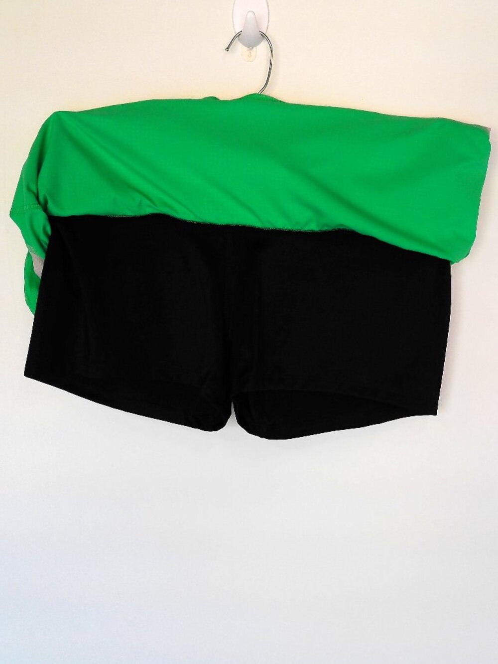 Patagonia Strider Tennis Golf Skirt Skort Size Large Green & White - Picture 3 of 6